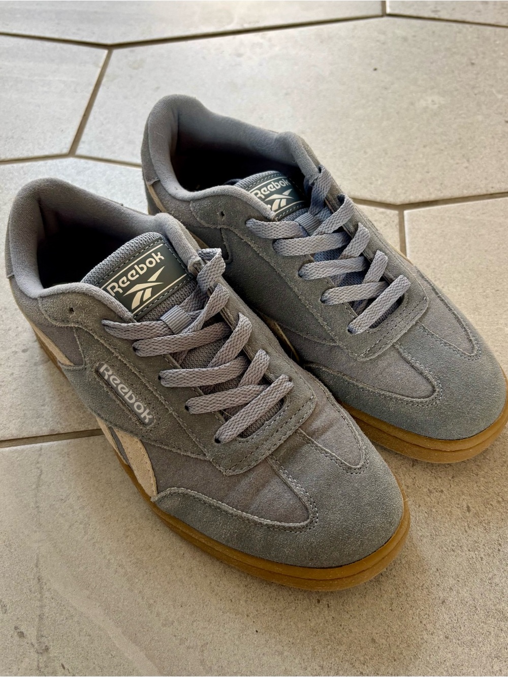 Reebok Classic Women's light blue Suede Sneakers